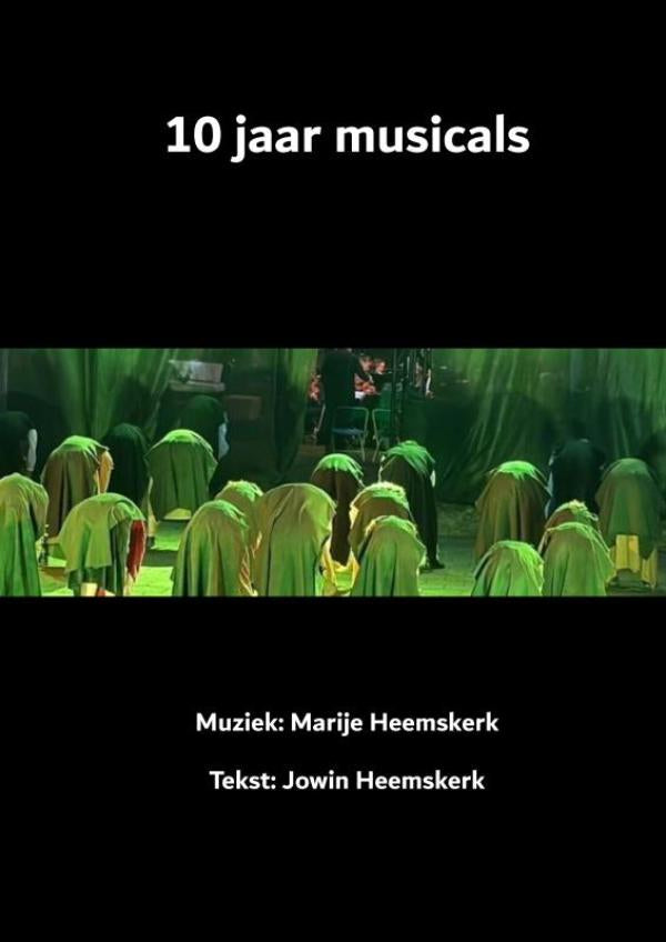 10-jaar-musicals-boek-cover-9789403865737