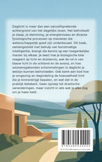 Aandacht-voor-het-licht-door-de-dag-heen-flaptekst-9789465530024