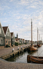 Alles-over-Volendam-flaptekst-9789465486628