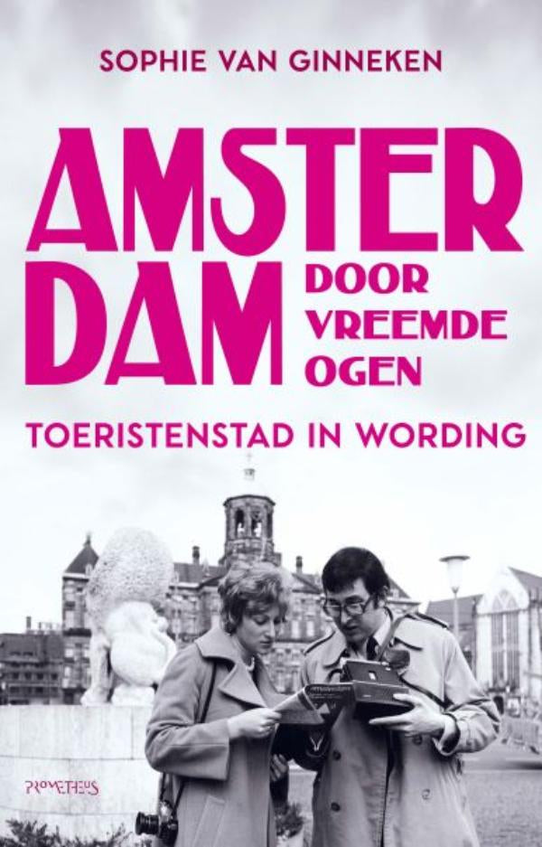 Amsterdam-door-vreemde-ogen-boek-cover-9789044657296