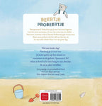 Beertje-probeertje-gaat-naar-zee-flaptekst-9789044858525
