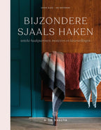 Bijzondere-sjaals-haken-a-la-Sascha-boek-cover-9789043930420