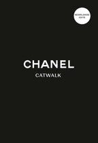 Chanel-Catwalk-boek-cover-9789043933988