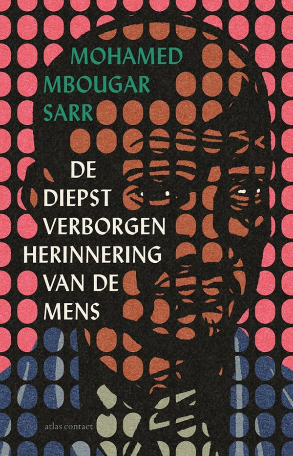 De-diepst-verborgen-herinnering-van-de-mens-boek-cover-9789025475796