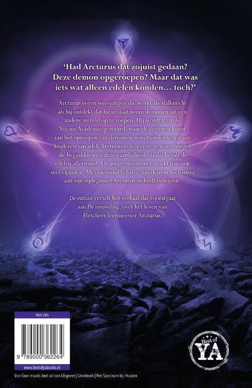 De-outcast-flaptekst-9789000362264
