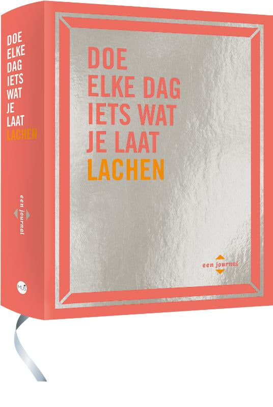 Doe-elke-dag-iets-wat-je-laat-glimlachen-boek-cover-9789045327822