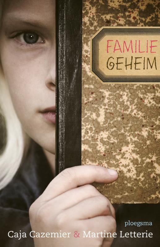 Familiegeheim-boek-cover-9789021674247