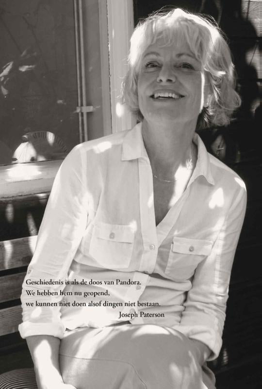 Het-dagboek-van-Rebecca-flaptekst-9789083503011