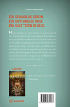 Het-duizend-geheimen-complot-flaptekst-9789025889067