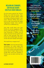 Iedereen-hier-liegt-flaptekst-9789021045276