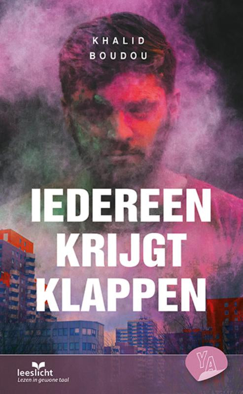 Iedereen-krijgt-klappen-boek-cover-9789086965939