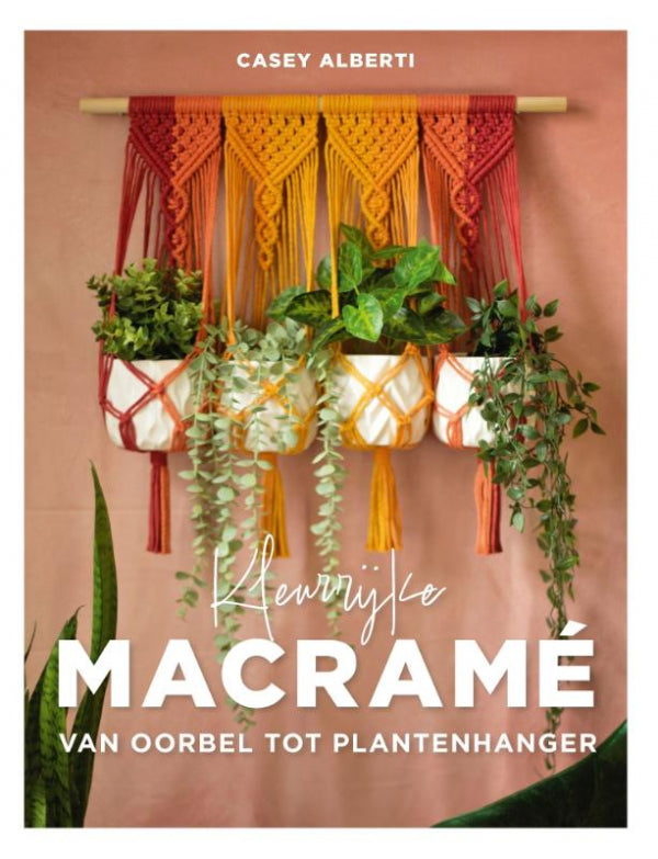 Kleurrijke-macrame-boek-cover-9789043933957