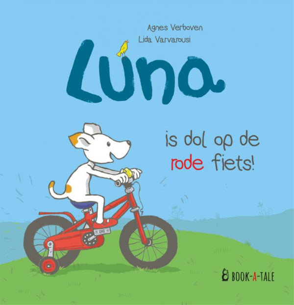 Luna is dol op de rode fiets!