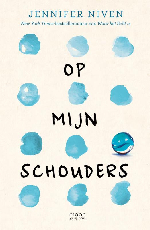Op-mijn-schouders-boek-cover-9789048855834