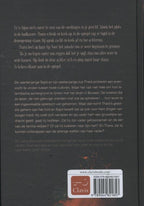 Vrijdag-is-de-hel-minder-heet-flaptekst-9789044821857